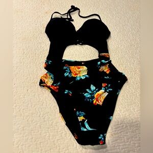 Cupshe Attached Two-Piece Swimsuit